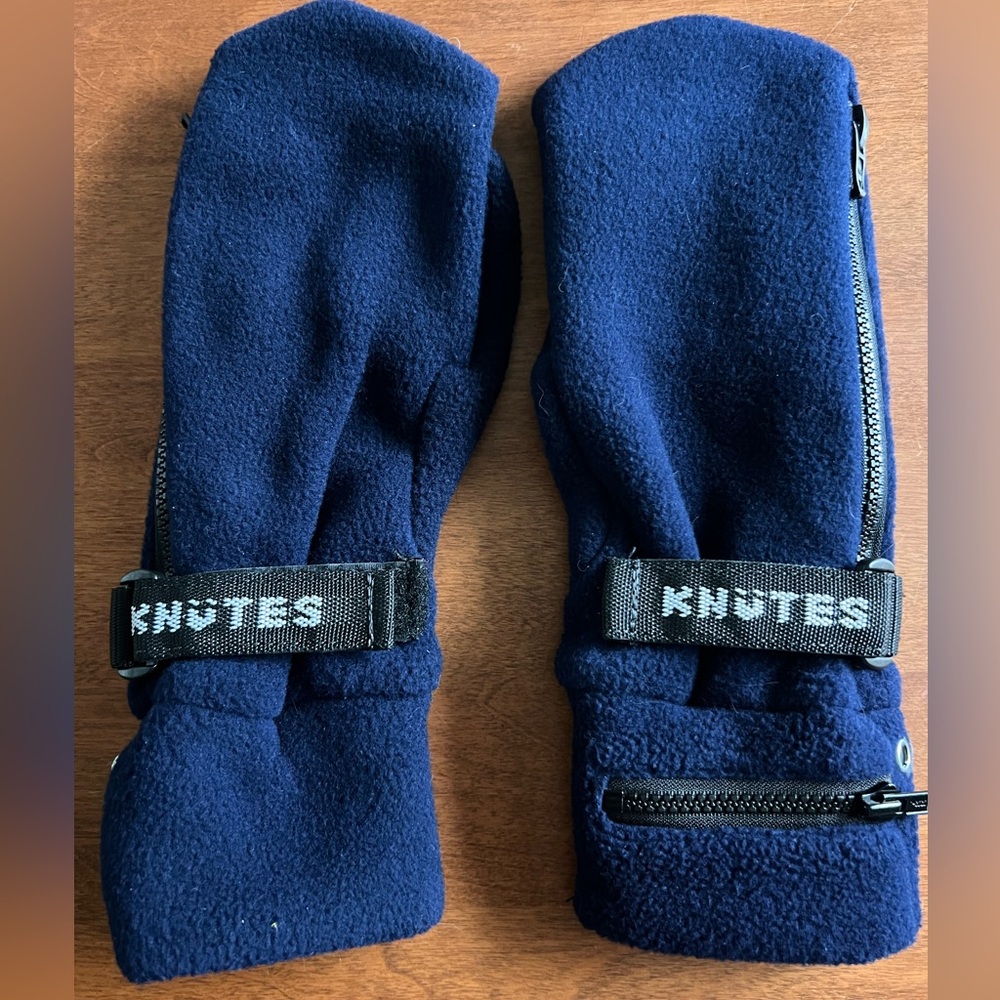 Unisex Knutes fleece mittens